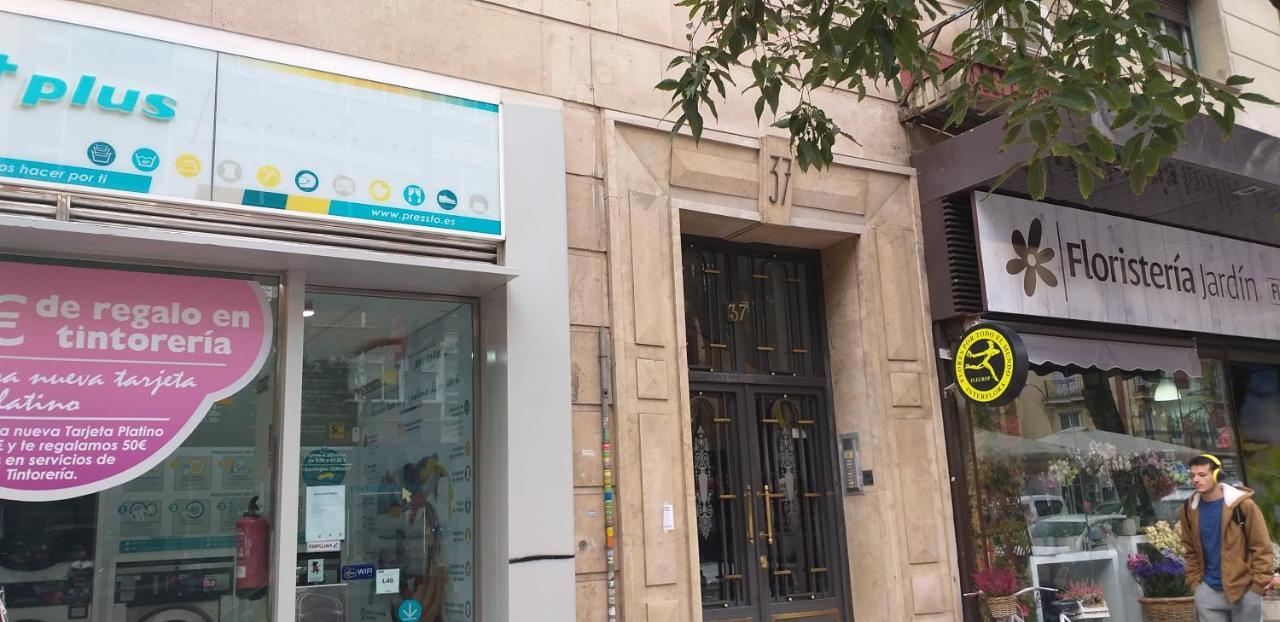 Jmg Hostels Madrid Exteriér fotografie